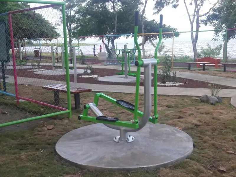 Equipo de gimnasio al aire libre · Serie 114 · 99 × 53 × 166 cm