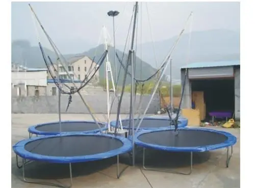 Trampolín · 9 × 9 × 6 m