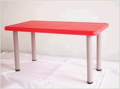 Juego de mesa y sillas infantil · 120 × 60 × 45 cm