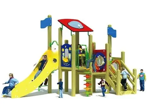 Playground exterior Serie Madera · 5.6 × 4.4 × 3.9 m · Modelo 0316
