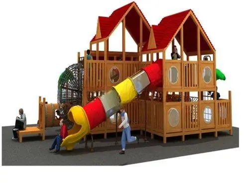 Playground exterior Serie Madera · 5.6 × 4.4 × 3.9 m · Modelo 0317