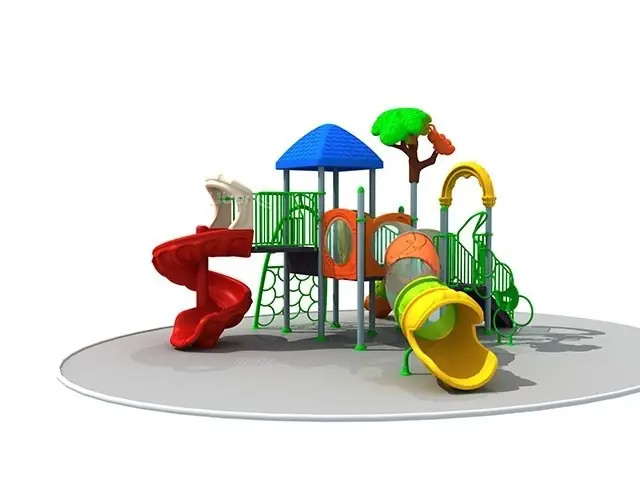 Playground exterior Serie Árboles · 6.68 × 6.6 × 4.13 m