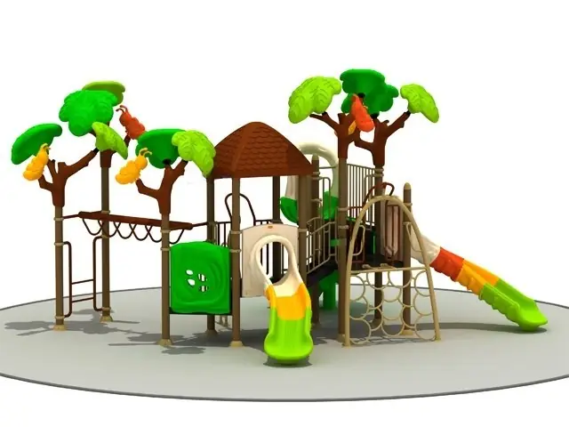 Playground exterior Serie Árboles · 7.7 × 6 × 4.4 m
