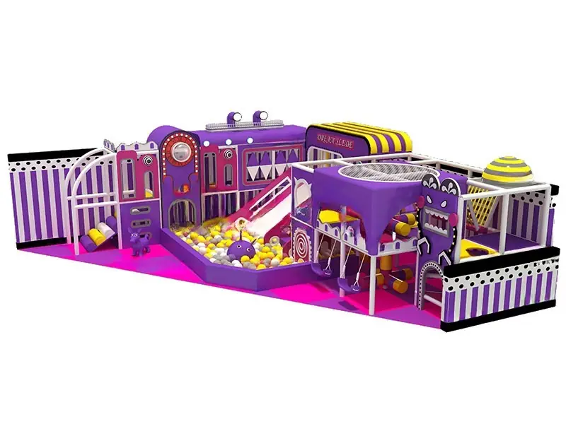 Playground interior con piscina de pelotas · 10 × 10 m