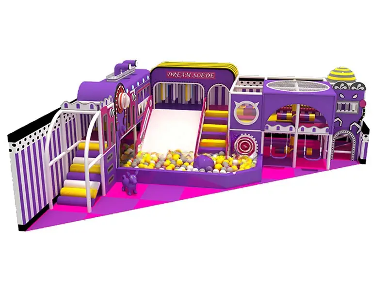 Playground interior · 10 × 10 m · Modelo 0067