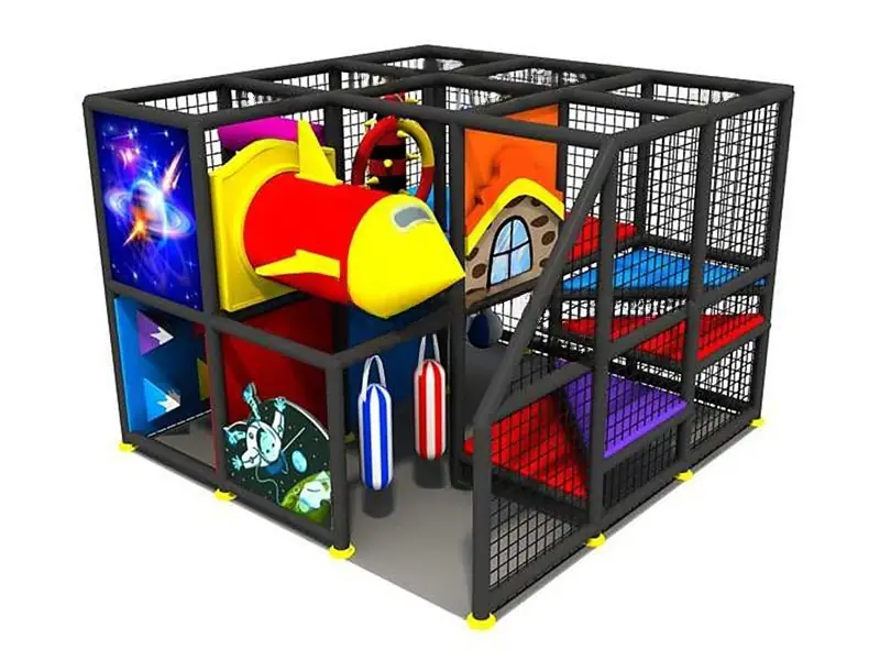Playground interior tema espacial · 3.7 × 3.7 × 2.4 m
